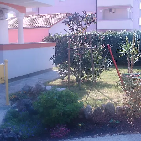Buzleta Apartment *